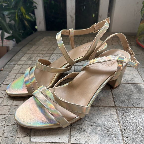 Naturalizer Bridgette 2 Elegant Iridescent gold Strappy Sandals sz 7W nwob - Picture 1 of 5
